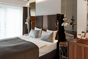 Tivoli Hotel
