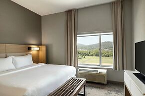 SpringHill Suites by Marriott Roanoke
