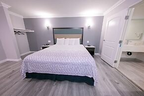 Travelodge Inn & Suites by Wyndham West Covina