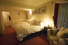 Cottages at Monreale