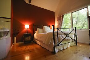 Cottages at Monreale