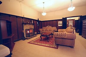 Cottages at Monreale