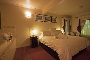 Cottages at Monreale