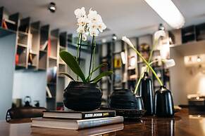 Sir Savigny Hotel, part of Sircle Collection