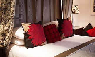 Royal Seven Stars Hotel