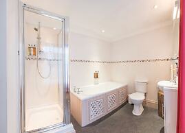 Royal Seven Stars Hotel