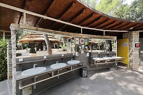 Pine Beach Pakostane - All Inclusive light