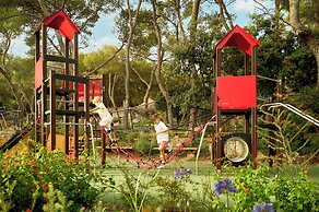 Pine Beach Pakostane - All Inclusive light