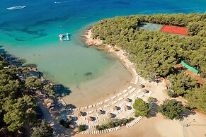 Pine Beach Pakostane - All Inclusive light