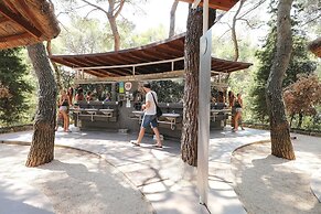 Pine Beach Pakostane - All Inclusive light