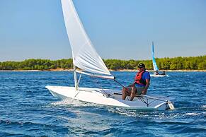 Pine Beach Pakostane - All Inclusive light