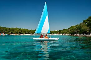 Pine Beach Pakostane - All Inclusive light