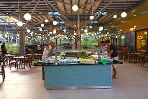 Pine Beach Pakostane - All Inclusive light