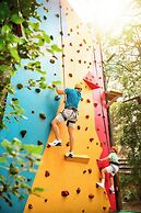 Pine Beach Pakostane - All Inclusive light