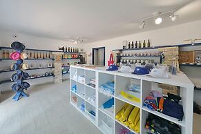 Pine Beach Pakostane - All Inclusive light