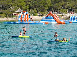 Pine Beach Pakostane - All Inclusive light