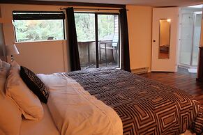 Tall Trees Bed & Breakfast