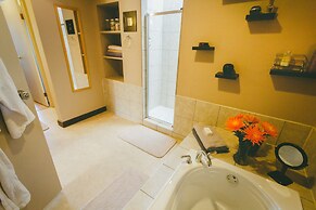 Tall Trees Bed & Breakfast