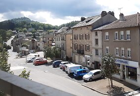 Hôtel Restaurant Le Barriol