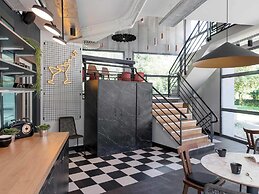 Ibis Annecy Cran Gevrier Hotel