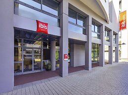 Ibis Annecy Cran Gevrier Hotel