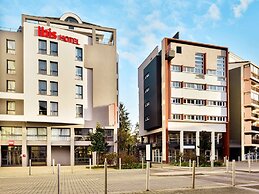Ibis Annecy Cran Gevrier Hotel