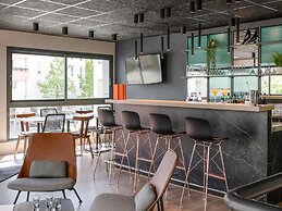 Ibis Annecy Cran Gevrier Hotel