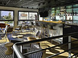 Ibis Annecy Cran Gevrier Hotel