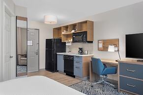 Candlewood Suites La Crosse N by IHG