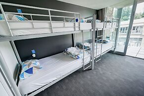 Nomads Queenstown Backpackers