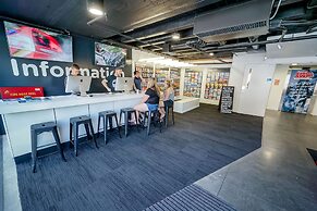 Nomads Queenstown Backpackers