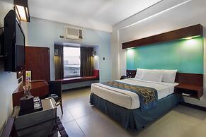 Microtel by Wyndham Mall of Asia