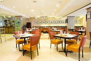 Microtel by Wyndham Mall of Asia