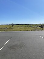 Airport Motel Sir Francis Drake