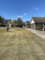 Airport Motel Sir Francis Drake