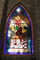 Airport Motel Sir Francis Drake