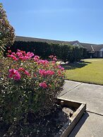 Airport Motel Sir Francis Drake