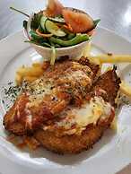 Airport Motel Sir Francis Drake