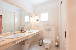 Myrties Boutique Apartments