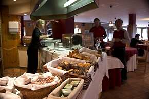 Hotel y Apartamentos Vilagaros