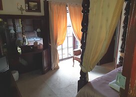 Georgian House Hotel