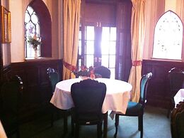 Georgian House Hotel