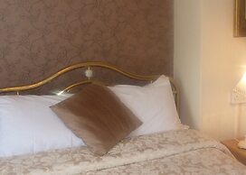 Georgian House Hotel