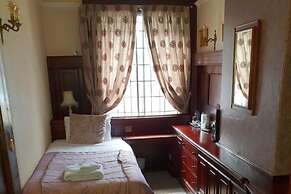 Georgian House Hotel