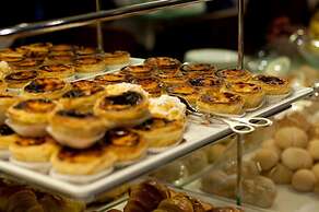 Porto Trindade Hotel