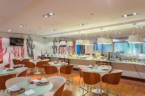 Porto Trindade Hotel