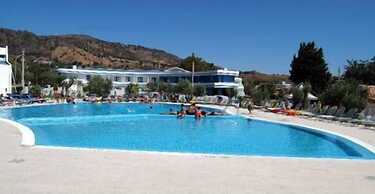 Hotel Club Cala Longa