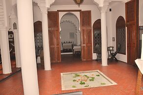 Hotel Blanco Riad