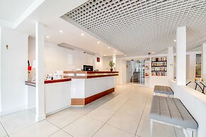 Brit Hotel Porte d’Espagne