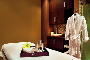 Four Points by Sheraton Calgary Airport